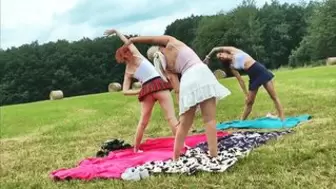 Yoga and Gymnastics Outdoors without Panties in School Uniform Miniskirt with Attractive Tight Vagina Ladies