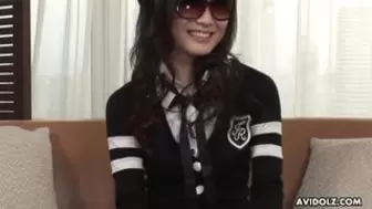 Chinese Akari Yukino with sunglasses blow penis in a threesome uncensored.