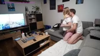 A pregnant slut plays assasina on ps4 and is poked by a fiance at home