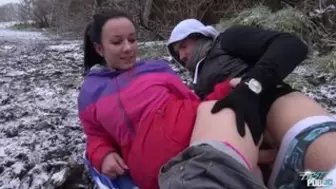 Naive brunette fuck stranger when freezing outdoor