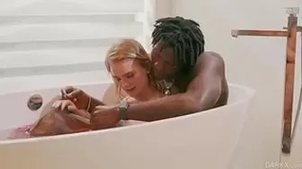 Natalie Knight - Sensual Bath In Hd Part one