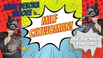 MILF Catwoman Handjob Cosplay