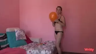 Balloons under my ass [PHOEBE]-