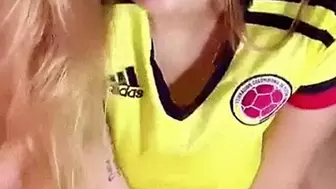 Football fan Katty Roldan fucks herself hard with a dildo and vibrator