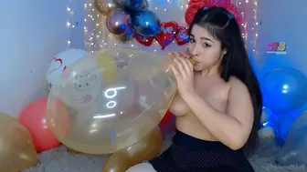 Kitten Blow Pops 8 Balloons in Succession HD (1920x1080)