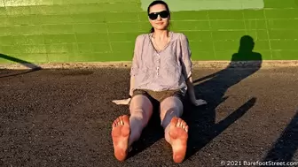 Barefoot evening for very beautiful girl Eleonora with sexy big and dirty feet (Part 2 of 6) #20210422