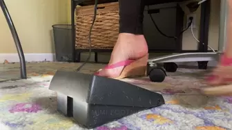 Singer Sewing Pedal Pumping Toe Gripping & Scrunching