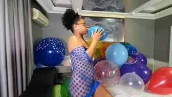 INTERRACIAL LESBIAN LOVERS HORNY FOR BALLONS - BY REBECA SANTOS AND AMANDINHA - NEW KC 2021 - CLIP 1 IN FULL HD