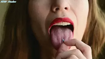Red Lips vore! part 2 - MP4