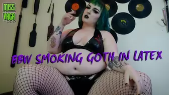 BBW Smoking Goth in Latex