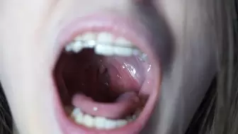 Slender Rose huge scary mouth