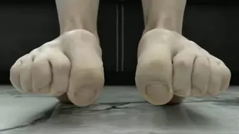 Curling your toes using the floor on the front view clips MP4 FULL HD 1080p