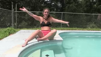 Fayth Pops Pink Loons Poolside -MP4