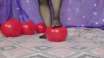 4 for 1 Soft Balloon Foot Crush