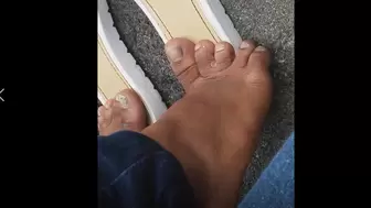 Caramel Cutie Models Her Feet In Slides
