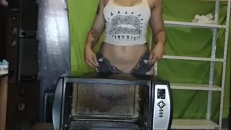 Oven crushed under jeans ass MP4 HD