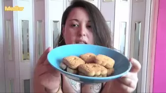 Cookies inside my mouth [HOPE],
