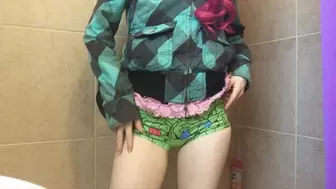 Teen Pee Peeing Pussy Rub Panty Wetting