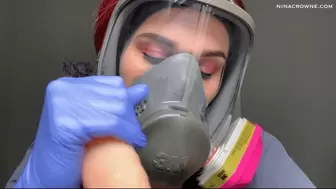 Nurse in Respirator Gives Handjob