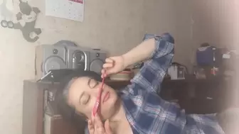 BLOWING BALLOON THEN POPPING WITH TOENAILS !