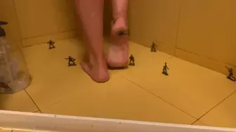 ARMY OR TINY MEN IN GIANTESS SHOWER - MP4 Mobile Version