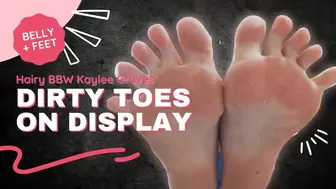 Hairy BBW Kaylee Graves' Dirty Toes on Display