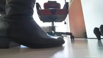 Toe Tapping in 3 Pairs of Shoes