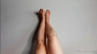 Legs and feet in the air 720p wmv