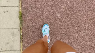 VENTING MY STINKY FEET ON A PARK BENCH - MP4 HD
