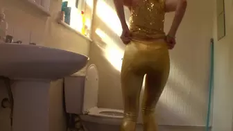 In Shiny GOLD On Toilet (mkv)