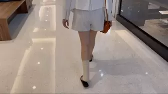 LANA NOCCIOLI in PUBLIC Ep 6 - Bandaged leg while WALKING IN THE MALL!