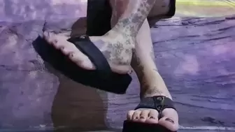 Giantess Unaware Flip Flop Shoe Play Dangle Crossed legs fetish in a trippy show in las vegas lighting and sound effects mkv