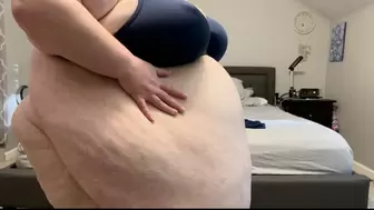 Celia SSBBW Belly Play Standing and Laying Down - MP4