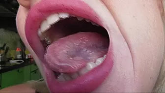 MY SEXY MOUTH AND THE INSIDE OF MY MOUTH!MP4