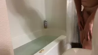 Audrey makes fart bubbles in the tub