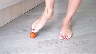 play toe