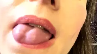 SEXY MOUTH PLAY