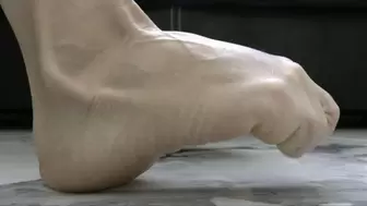 Hard toe curls, as hard as you can curl them (part 2) MP4 FULL HD 1080p