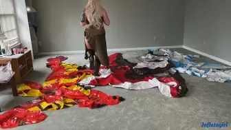 Daenerys Wakes Her Inflatable Dragons