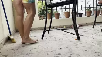 Dirty feet deck cleaning with a little surprise at the end