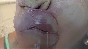 wrinkle nose lips