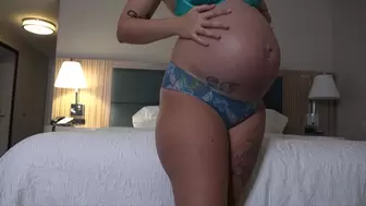 Up Ayla Aysel's Pregnant Ass!