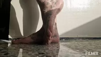 Soaked Soles Latina Milf Giantess Unawares Dripping Wet Feet Foot Fetish Voyeur cams