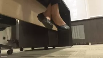 WORN OFFICE FLATS SHOEPLAY (LONG) - MOV Mobile Version