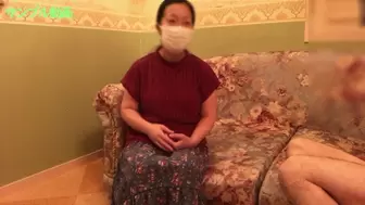 New Asian Grandma givest sloppy handsfree oral