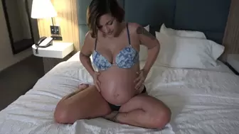 Pregnant Ayla Aysel JOI