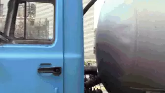ORDER Pumping pedals in a GAZ car in black tights WMV