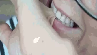 Teeth biting the body MP4(1280x720)FHD