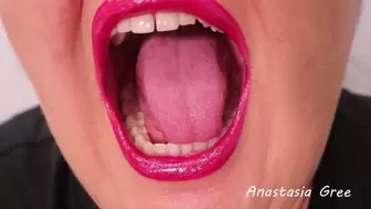 Mouth fetish - close up