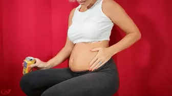 Eve Rebel 13 Weeks Pregnant Belly Noises and Burp 720 WMV